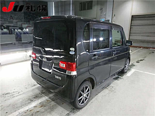 DAIHATSU TANTO 2011