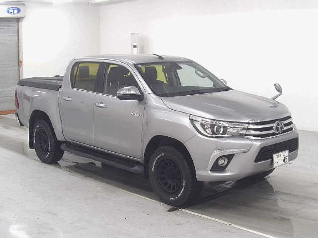 TOYOTA HILUX 2019
