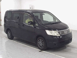 NISSAN SERENA 2010