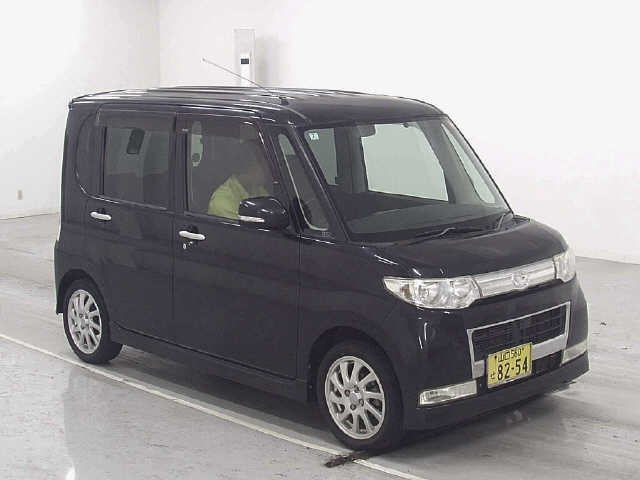 DAIHATSU TANTO 2008