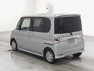 DAIHATSU TANTO 2009
