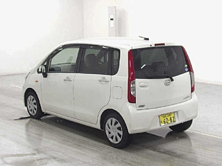 DAIHATSU MOVE 2013