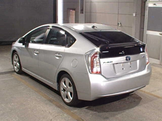 TOYOTA PRIUS 2014
