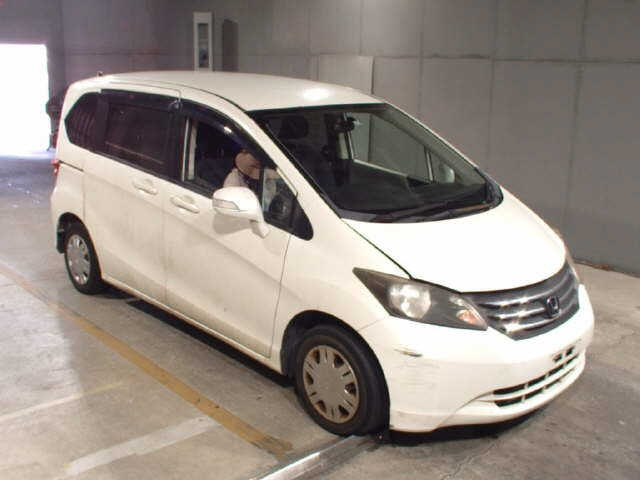 HONDA FREED 2010