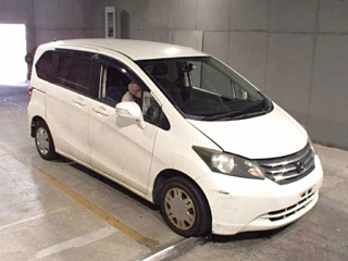 HONDA FREED 2010
