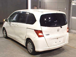 HONDA FREED 2010