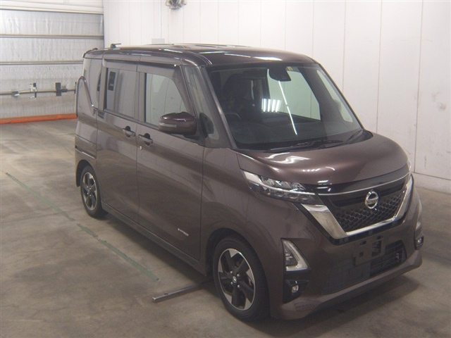 NISSAN ROOX 2020