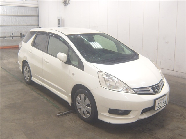 HONDA FIT SHUTTLE 2013