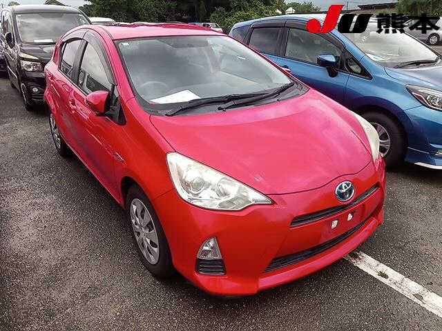 TOYOTA AQUA 2012