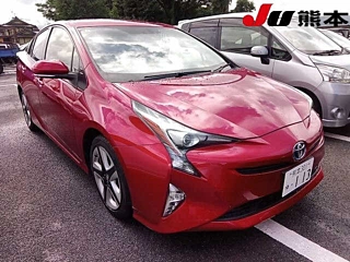 TOYOTA PRIUS 2016