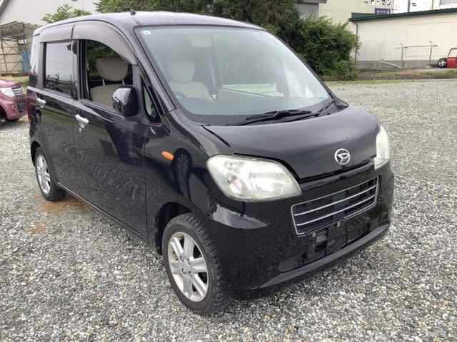 DAIHATSU TANTO EXE 2011