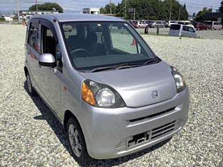 HONDA LIFE 2010