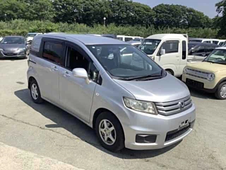 HONDA FREED 2010