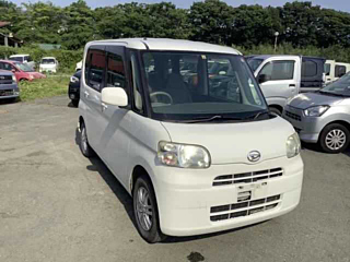 DAIHATSU TANTO 2010