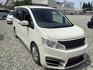 HONDA STEP WAGON 2011