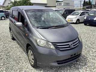 HONDA FREED 2010