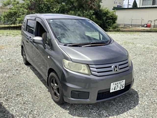 HONDA FREED 2011