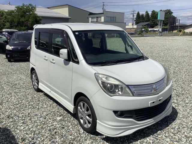 MITSUBISHI DELICA D2 2012