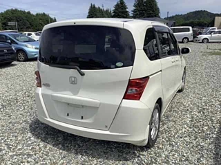 HONDA FREED 2008