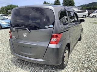 HONDA FREED 2010