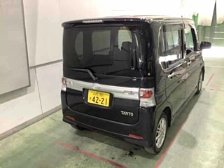 DAIHATSU TANTO 2009