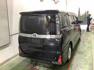 TOYOTA VOXY 2015