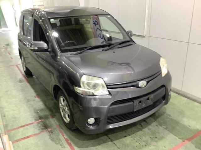 TOYOTA SIENTA 2011