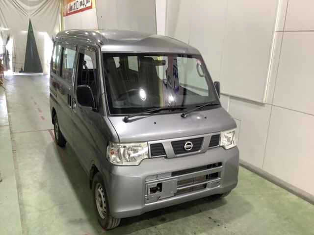 NISSAN CLIPPER VAN 2013