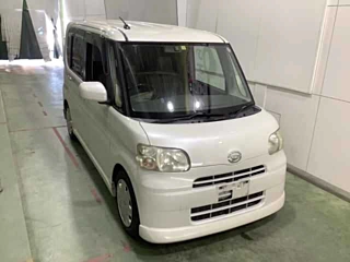 DAIHATSU TANTO 2012