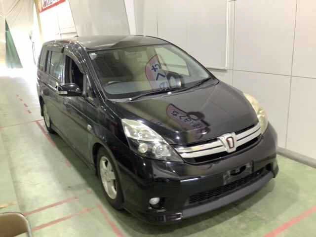 TOYOTA ISIS 2013