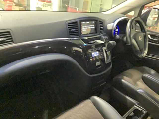 NISSAN ELGRAND 2010