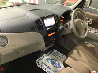 NISSAN ROOX 2012