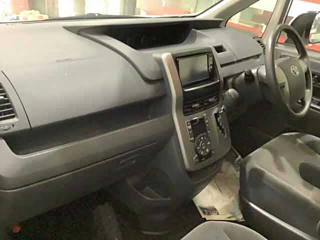 TOYOTA VOXY 2008