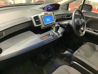 HONDA FREED 2011