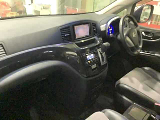 NISSAN ELGRAND 2011