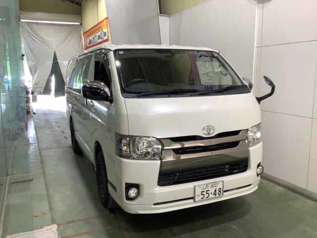 TOYOTA HIACE VAN 2015