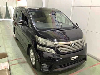 TOYOTA VELLFIRE 2010