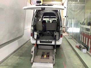 NISSAN CARAVAN BUS 2010