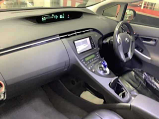 TOYOTA PRIUS 2011