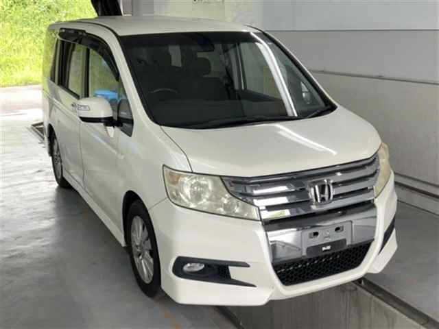 HONDA STEP WAGON 2011