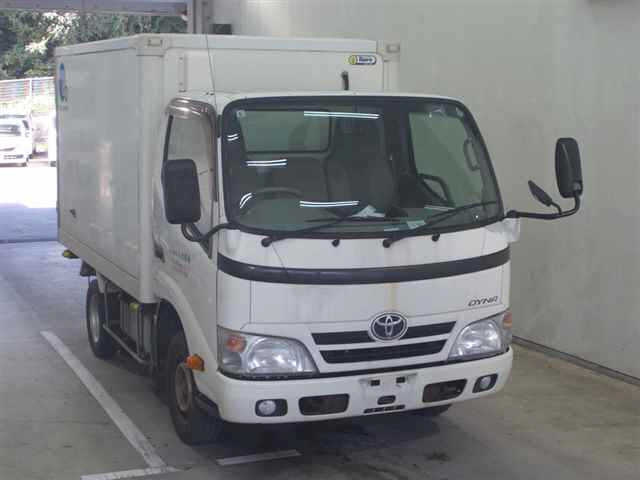TOYOTA DYNA 2014