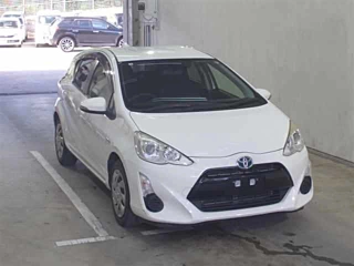 TOYOTA AQUA 2015