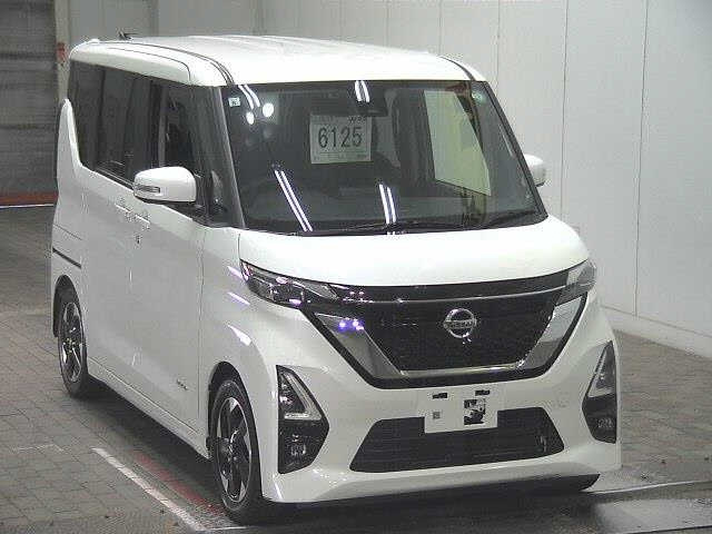 NISSAN ROOX 2022