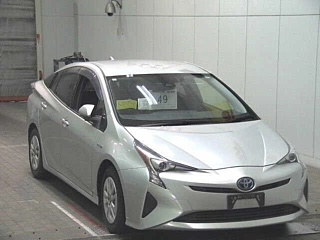 TOYOTA PRIUS 2018