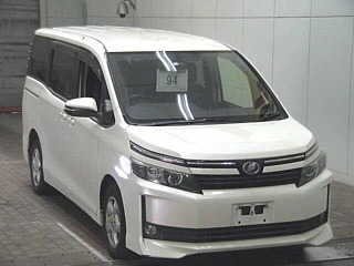 TOYOTA VOXY 2014