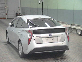 TOYOTA PRIUS 2018