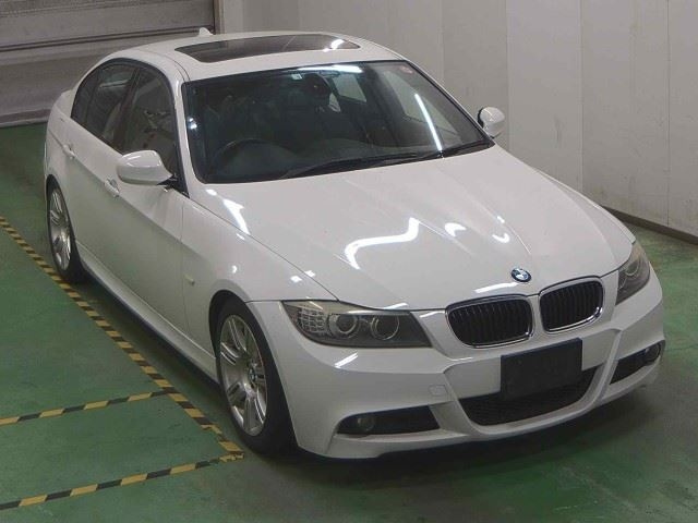 BMW 3 SERIES 2010