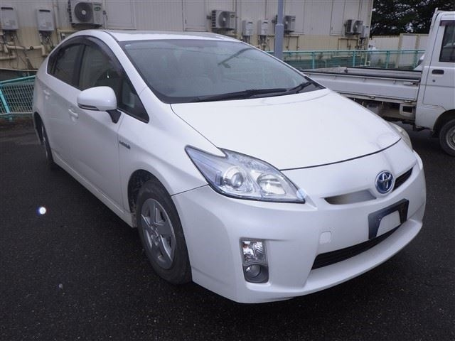 TOYOTA PRIUS 2010