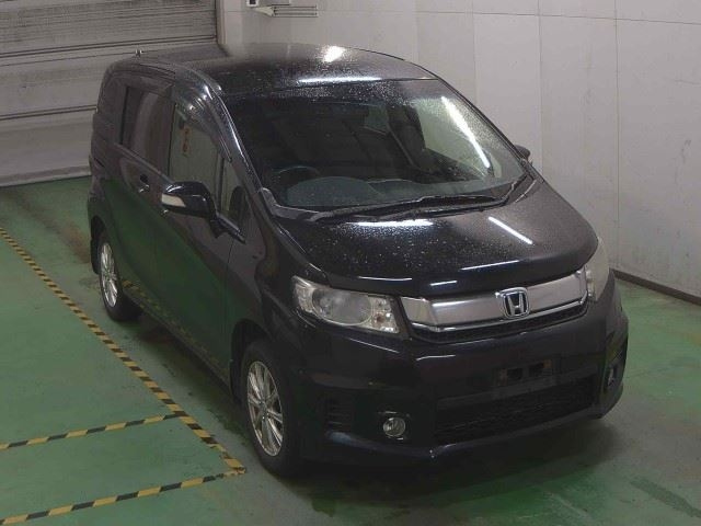 HONDA FREED 2015