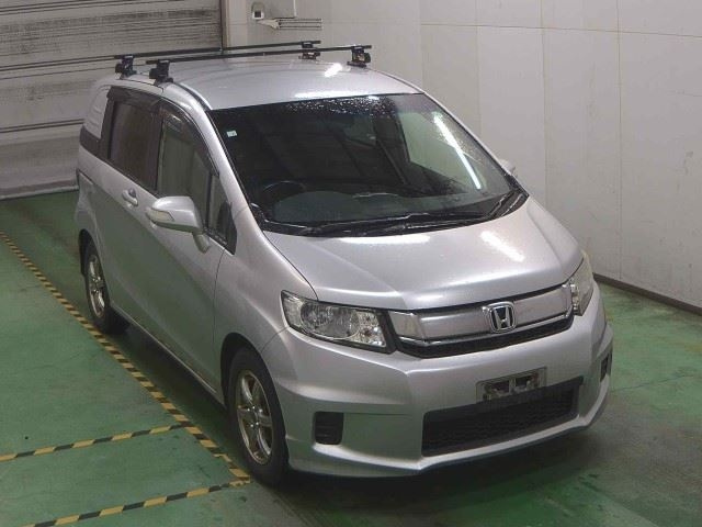 HONDA FREED 2014